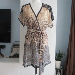 In Bloom Women's Animal Print, Lace, and Floral Robe Sz Medium, Black Beige